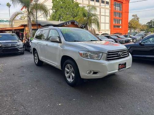 2010 Toyota Highlander SE