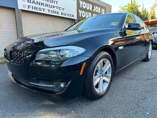 2011 BMW 528 i