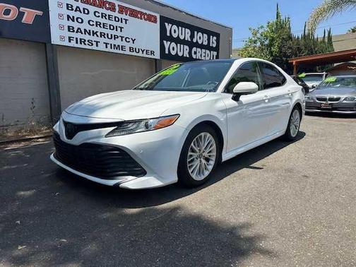 2019 Toyota Camry XLE