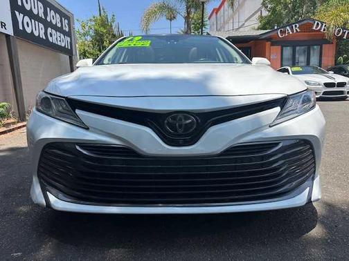 2019 Toyota Camry XLE