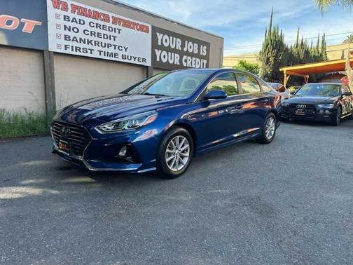 2018 Hyundai SONATA SE
