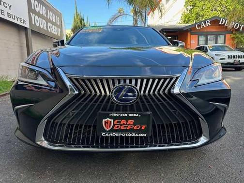 2020 Lexus ES 300h Base