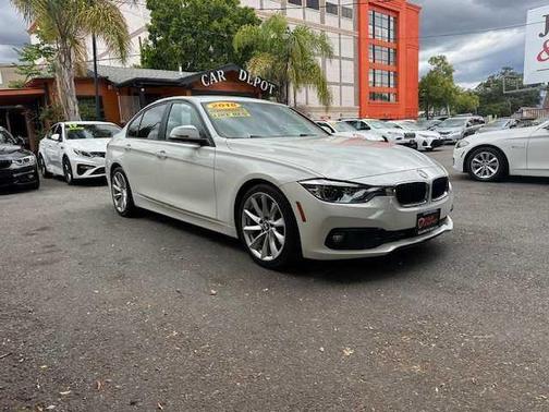White 2018 BMW 320 i