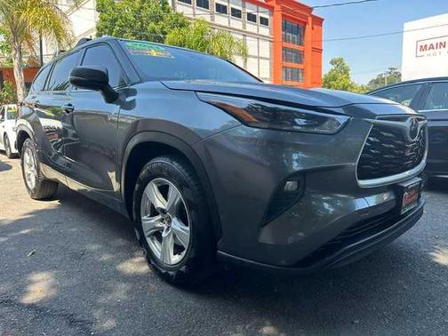 Gray 2021 Toyota Highlander L
