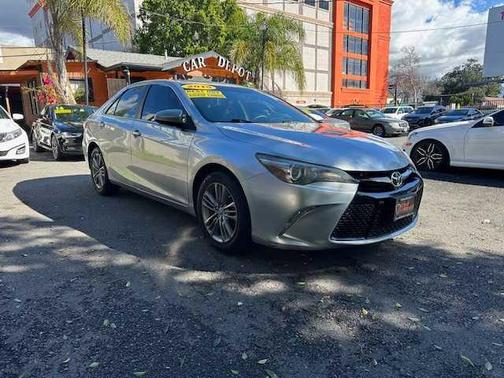 2015 Toyota Camry SE