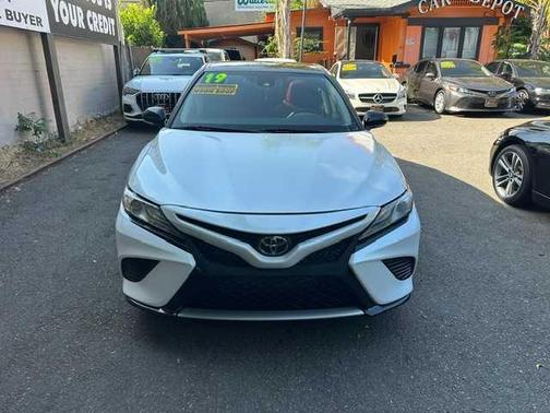 White 2019 Toyota Camry XSE