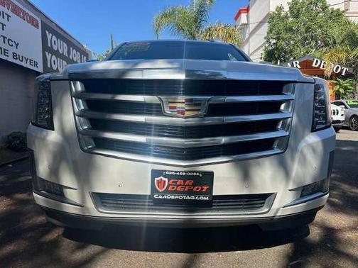 2018 Cadillac Escalade ESV Luxury