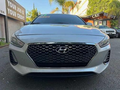 2019 Hyundai Elantra GT Base