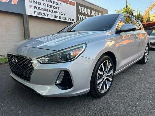 2019 Hyundai Elantra GT Base