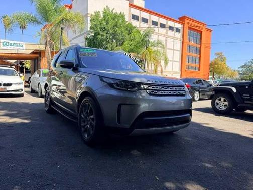 Silicon Silver 2018 Land Rover Discovery HSE