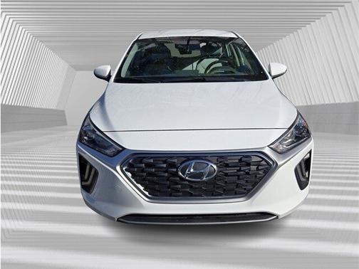 2022 Hyundai IONIQ Hybrid SE