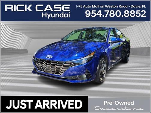 2022 Hyundai ELANTRA SEL