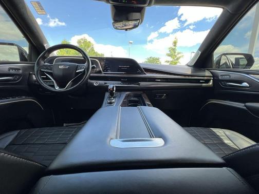 2022 Cadillac Escalade Sport Platinum
