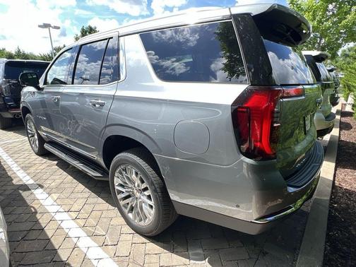 2025 GMC Yukon Elevation