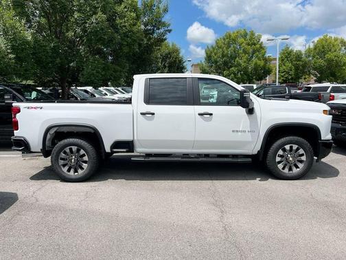 2025 Chevrolet Silverado 2500 Custom