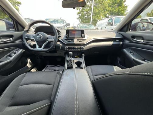 2022 Nissan Altima 2.5 S