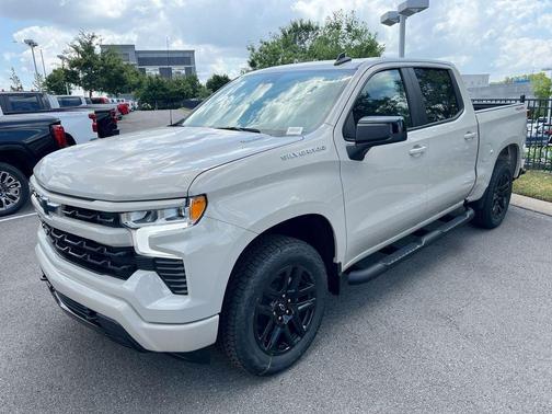 White Sand 2026 Chevrolet Silverado 1500 RST