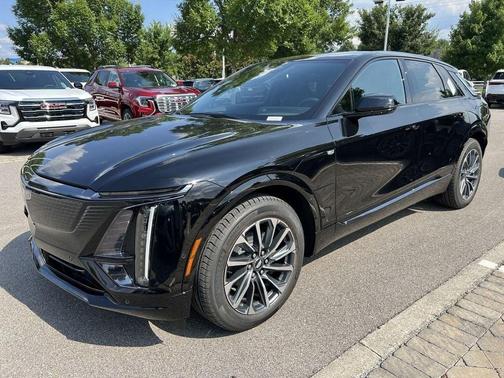 2025 Cadillac LYRIQ Sport
