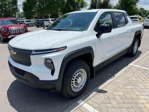 2025 Chevrolet Silverado EV WT
