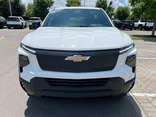 2025 Chevrolet Silverado EV WT