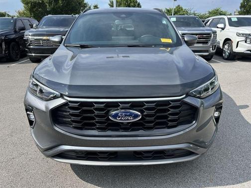 2023 Ford Escape ST-Line Elite