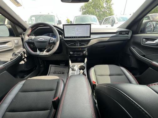 2023 Ford Escape ST-Line Elite
