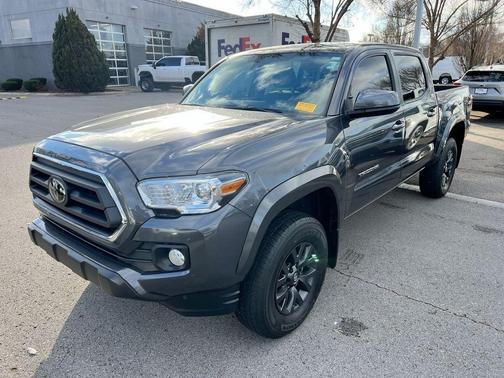2022 Toyota Tacoma SR5
