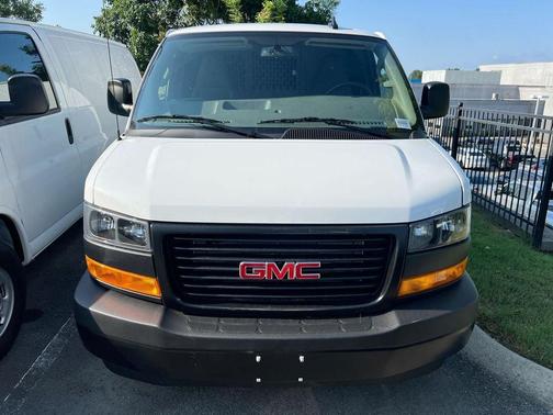 2025 GMC Savana 2500 Work Van