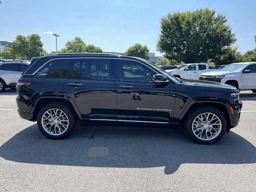 2024 Jeep Grand Cherokee Summit