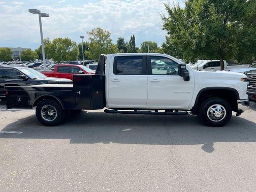 2024 Chevrolet Silverado 3500 LT