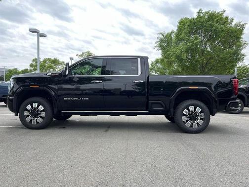 2025 GMC Sierra 2500 Denali