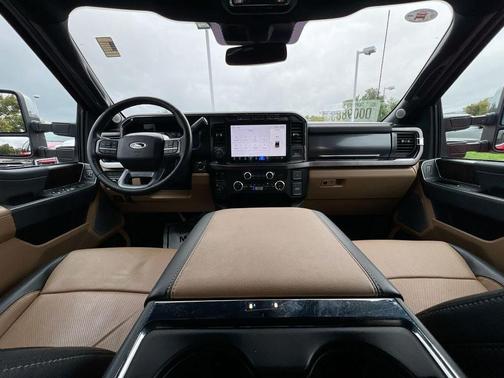 2023 Ford F-350 Lariat Super Duty