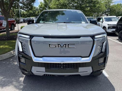 2025 GMC Sierra EV Denali