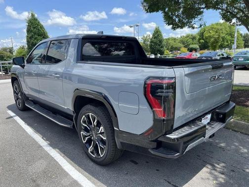 2025 GMC Sierra EV Denali
