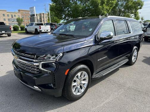 2023 Chevrolet Suburban Premier