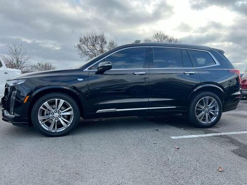 2023 Cadillac XT6 Premium Luxury FWD