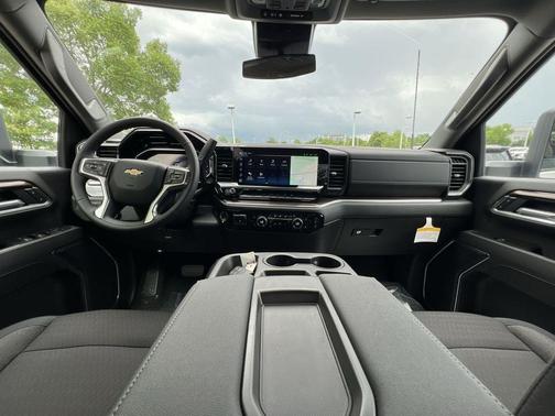 2025 Chevrolet Silverado 2500 LT