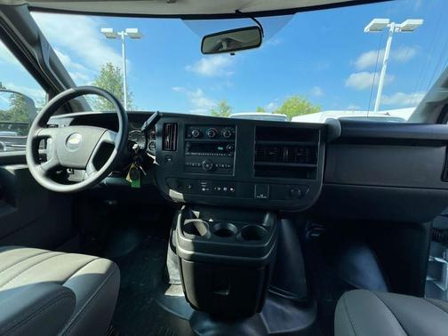 2025 Chevrolet Express 2500 Work Van