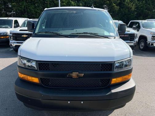 2025 Chevrolet Express 2500 Work Van