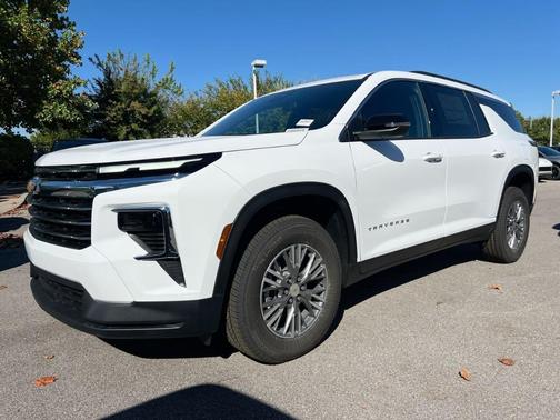Summit White 2027 Chevrolet Traverse LT