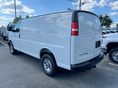 2025 GMC Savana 2500 Work Van