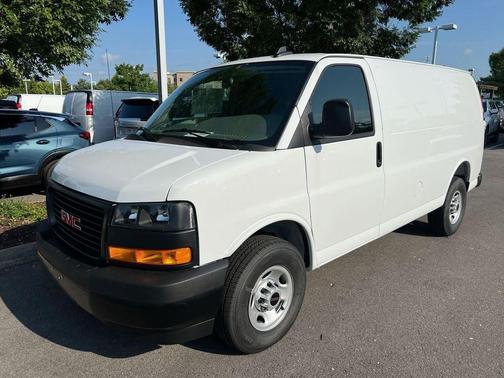 2025 GMC Savana 2500 Work Van