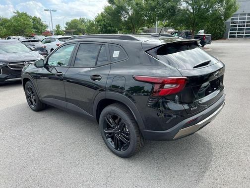 Mosaic Black Metallic 2026 Chevrolet Trax ACTIV