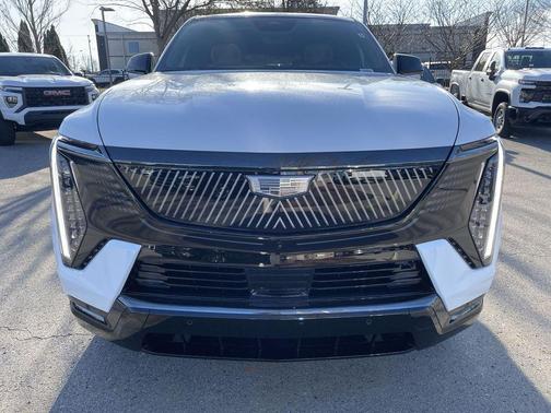 2025 Cadillac Escalade IQ Sport 2