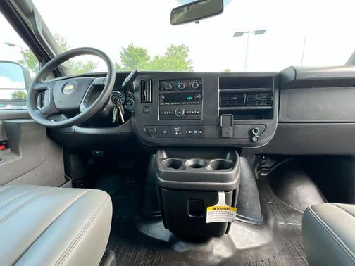 2025 Chevrolet Express 2500 Work Van