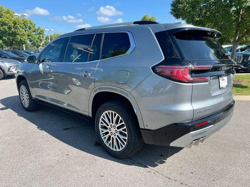 2026 GMC Acadia FWD Denali