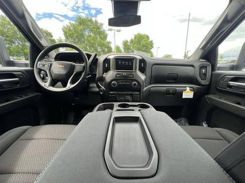 2025 Chevrolet Silverado 2500 Custom
