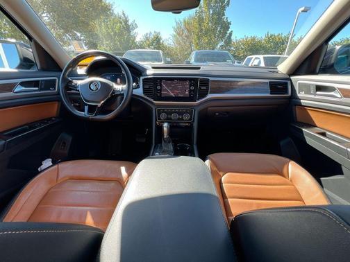 2019 Volkswagen Atlas 3.6L SEL Premium