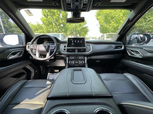 2021 GMC Yukon XL SLT