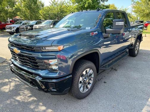 2026 Chevrolet Silverado 2500 Custom